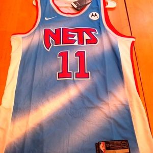Kyrie Irving jersey